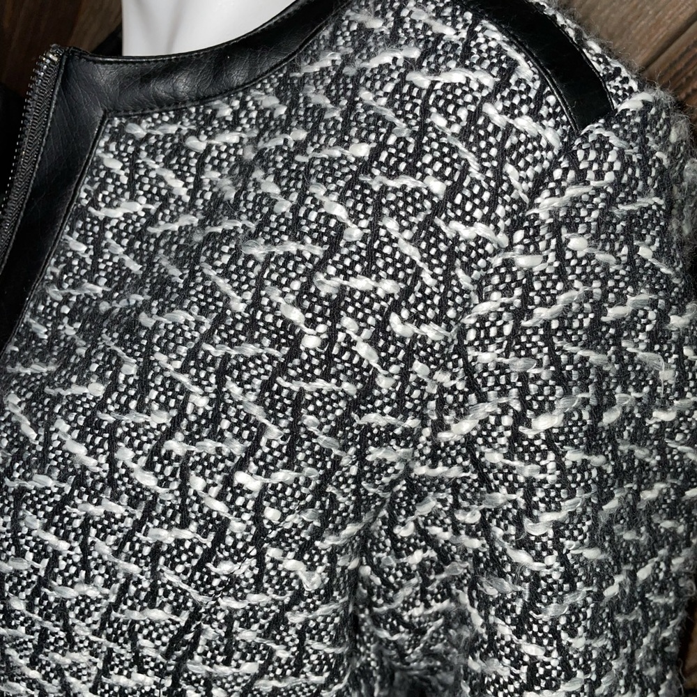 Yoki Tweed Jacket - Picture 3 of 8